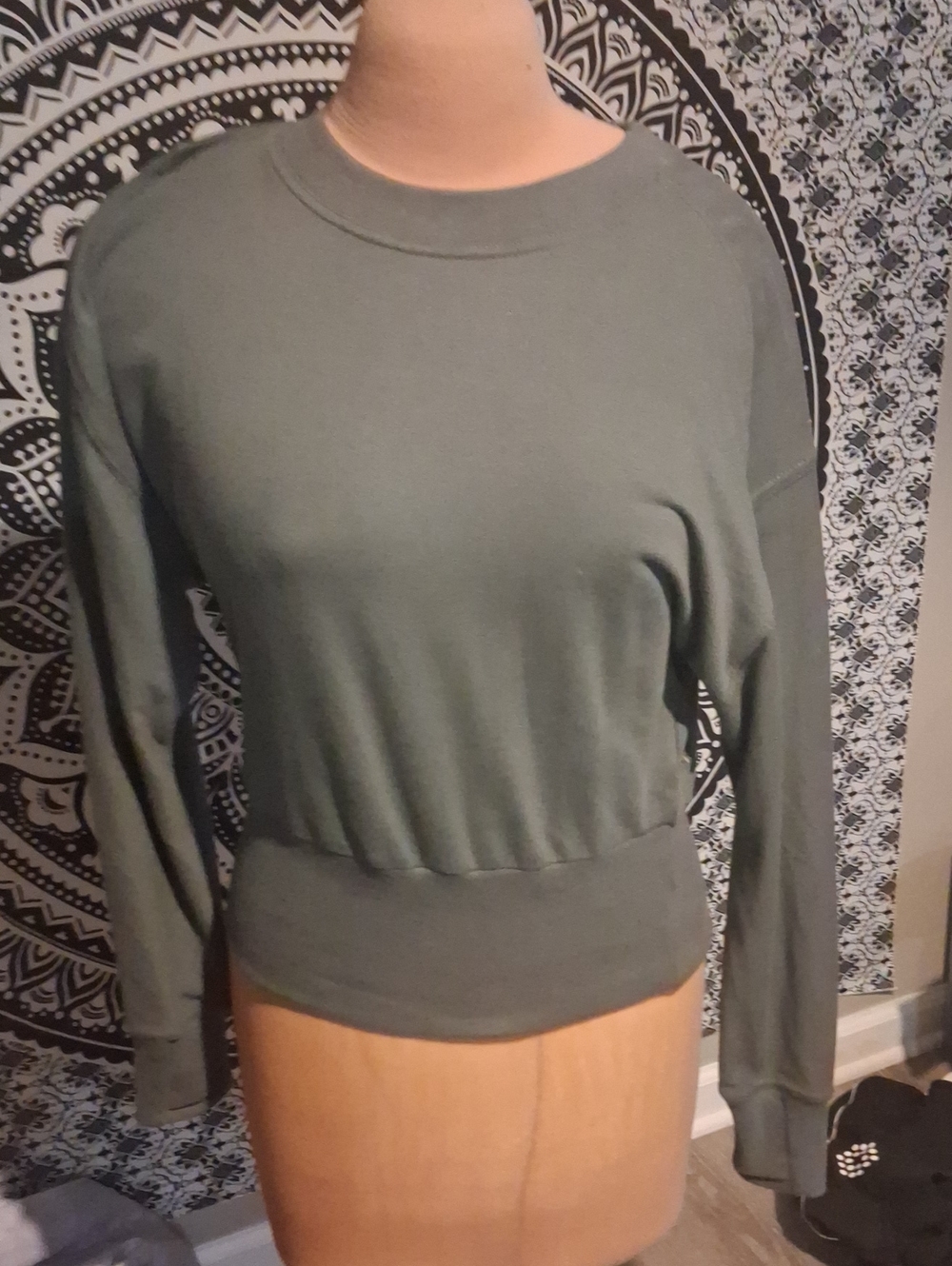 Athleta Olive Crewneck Pullover Sweatshirt